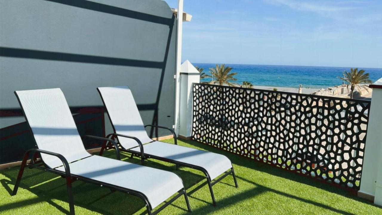 Apartamentos La Caleta Caleta De Velez Exterior photo